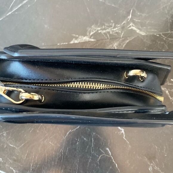 Expressions NYC Black Crossbody Handbag In A Unique Hexagon Shape - Picture 4 of 9